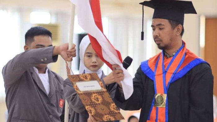 Wisuda Stikes Telogorejo Semarang