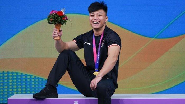 Rahmat Erwin Abdullah, sukses meraih medali emas cabang olahraga angkat besi kategori 73 putra Asian Games 2022. Berlaga di Xiaoshan Sports Center Gymnasium, Hangzhou, pada Selasa (3/10/2023) malam WIB, Rahmat Erwin sanggup membukukan angkatan terbaik snatch 158 dan clean and jerk 201 kg.

Artikel ini telah tayang di Kompas.com dengan judul 