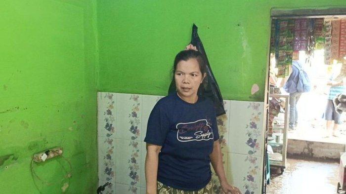 Yani, korban banjir di Kabupaten Bandung.
