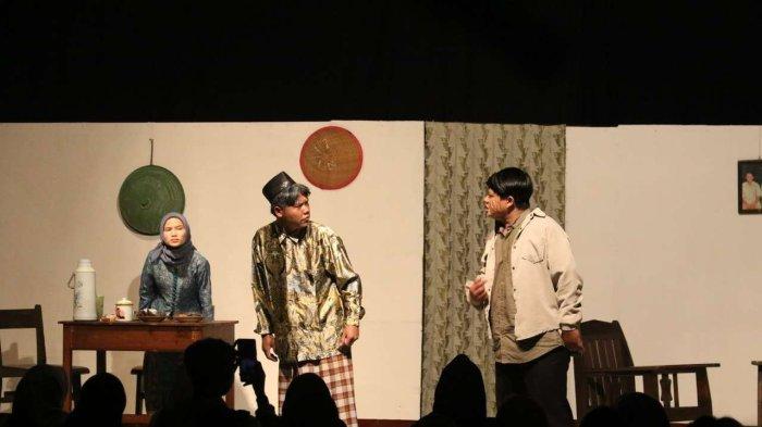 Acara pentas drama yang bertempat di Auditorium Ukhuwah Islamiyah UMP, pada Ahad-Senin (9-10/7/2023) lalu.