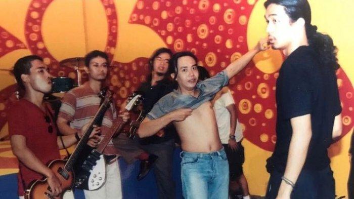 Potret lama grup band Dewa 19.