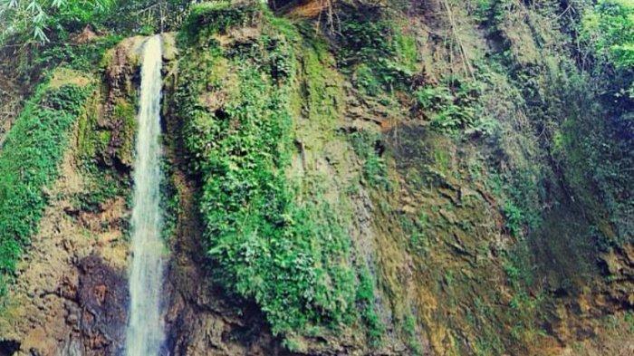 Air Terjun Tadah Hujan