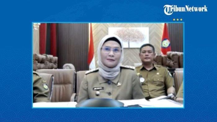 Bupati Indramayu Nina Agustina