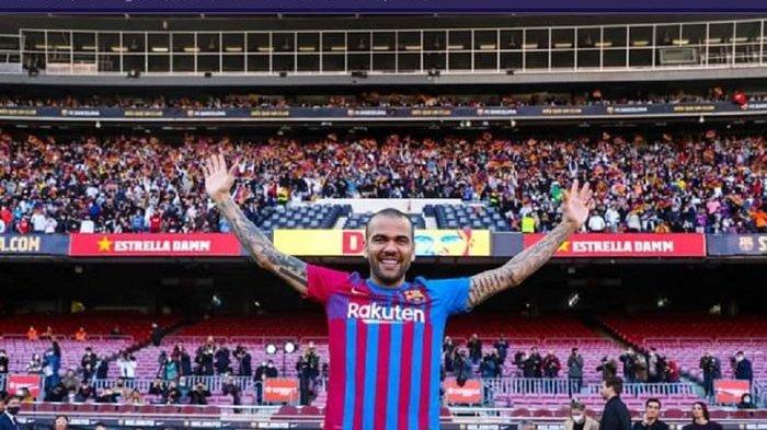 Dani Alves dilaporkan hanya menerima Rp16 ribu per pekan di Barcelona, sedangkan ancaman dendanya mencapai Rp1,6 triliun.