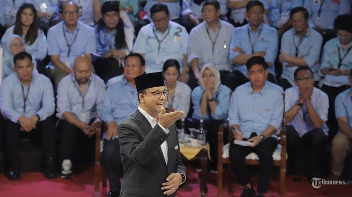 Anies Baswedan menjawab pertanyaan Ganjar Pranowo soal pembangunan Ibu Kota Nusantara (IKN) saat debat capres perdana yang digelar Selasa (12/12/2023) malam.