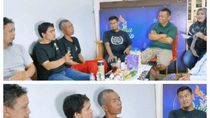 Enuh Nugraha (46) ODGJ alumni ITB angkatan 1997 terharu saat bertemu kembali dengan teman-teman satu angkatan di Jurusan teknik kelautan pada Jumat (10/11/2023).