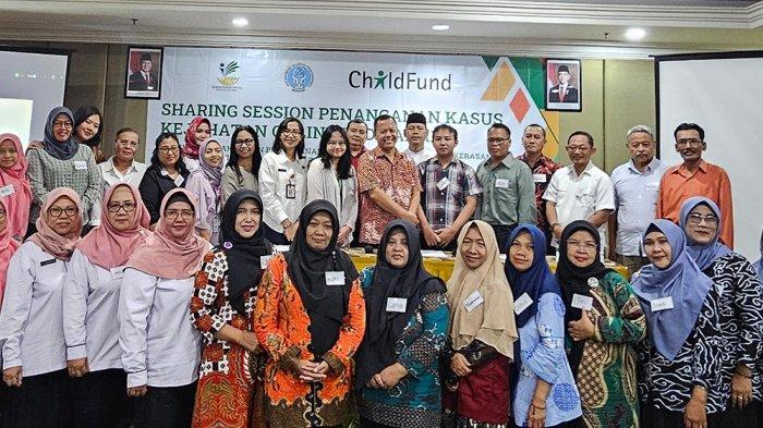 SHARING SESSION - Foto bersama acara Sharing Session Penanganan Kasus Kejahatan Online terhadap Anak dalam Program Swipe Safe, 12-13 Maret 2025 di Hotel Novotel Semarang. (DOK PANITIA)