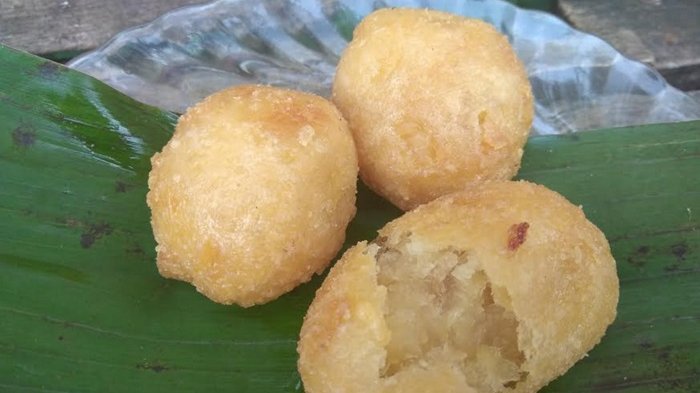 
Gethuk Nyimut, camilan khas Kudus dari Desa Kajar Warung Pak Min. 

