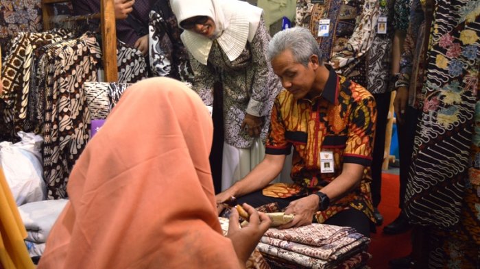 Ganjar Sampai Terpesona, Ini Batik Rifaiyah Khas Batang yang Dilukis ...