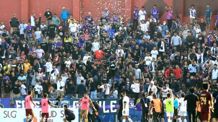 Pertandingan antara Persik vs PSM di Stadion Brawijaya, Senin (18/12/2023) memunculkan momen yang memicu perdebatan yakni, saat sundulan Yuran Fernandes ditepis kiper Persik di garis gawang.