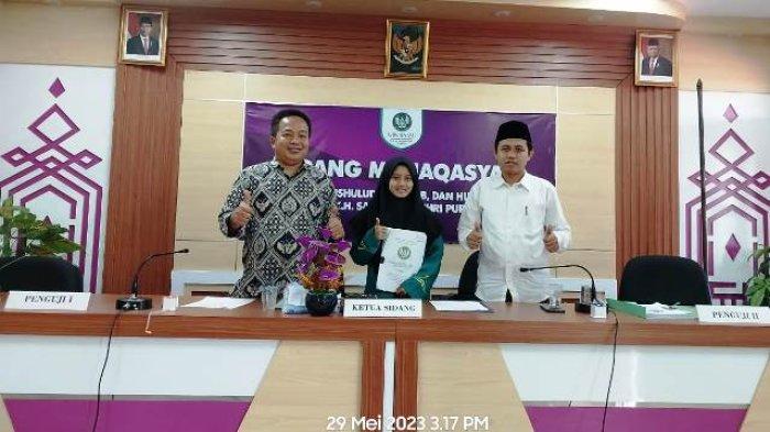 Icha saat ujian skripsi