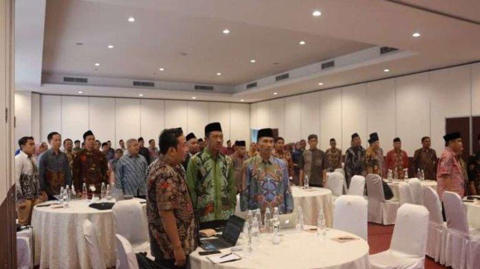 jajaran pimpinan se-Universitas Islam Negeri Walisongo Semarang berkumpul berdiskusi bersama untuk membangun UIN Walisongo menjadi Universitas Riset Bereputasi Internasional.