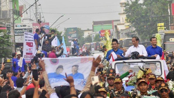 Pawai Presiden ke 7 Joko Widodo bersama Cagub Ahmad Luthfi serta Cawahub Taj Yasin Maimoen berlanjut di Kabupaten Tegal.
