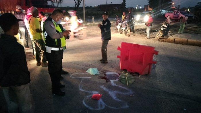 KECELAKAAN MAUT: Rabu (28/5/2025) sekitar pukul 16.30 WIB, kecelakaan maut terjadi di Jalan Arteri Yos Sudarso, Kota Semarang. Seorang pengendara sepeda motor dilaporkan meninggal dunia di lokasi kejadian. (TRIBUN JATENG/REZANDA AKBAR D)