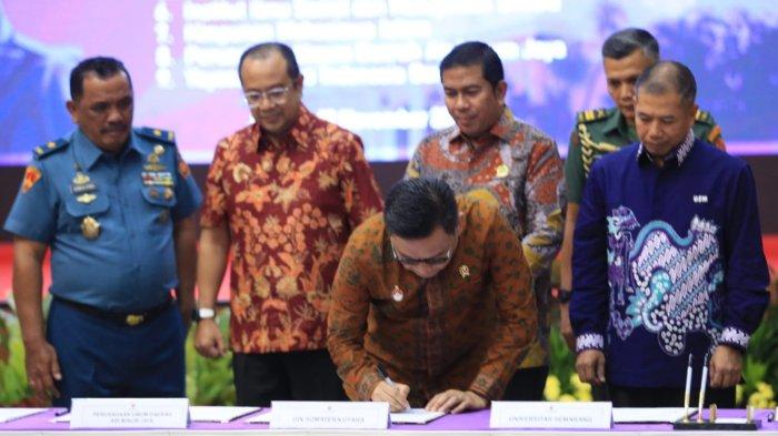 Rektor Universitas Semarang Dr Supari ST MT menandatangani Nota Kesepahaman (MoU) dengan Lembaga Ketahanan Nasional (Lemhannas) RI di Gedung Pancagatra Lemhanas RI pada  Selasa (12/11/2024) Jakarta.