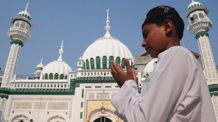 Niat Puasa Rajab Lengkap Arab Latin dan Artinya