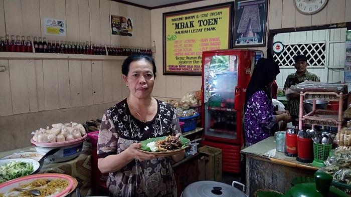 Pecel Keong Mbak Toen
