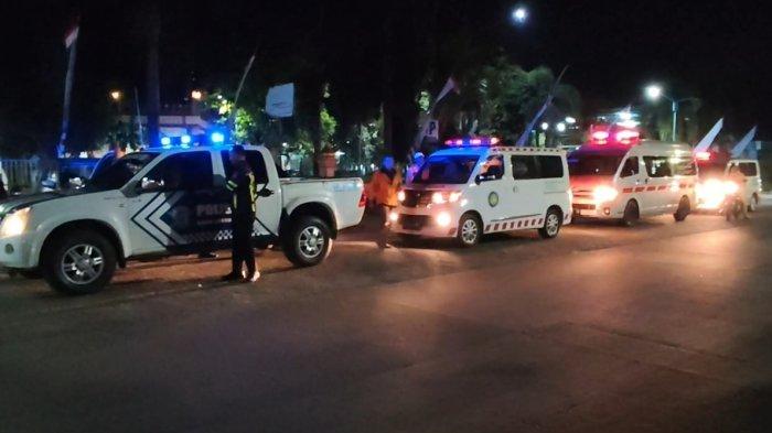 Iring-iringan pemulangan jenazah korban kecelakaan maut Pajero di Tol Kendal - Semarang menuju ke Blitar dari RSI Weleri, Sabtu (22/6/2024) malam.