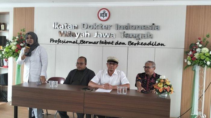 Petinggi IDI Jateng berikan pernyataan sikap meninggalnya dokter Program Pendidikan Spesialis (PPDS) Anestesi Fakultas Kedokteran Undip Aulia Risma Lestari.
 