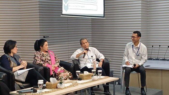 Deputi Pencegahan dan Monitoring KPK Pahala Nainggolan sedang membeberkan modus rumah sakit mengajukan klaim palsu ke BPJS Kesehatan, belum lama ini.