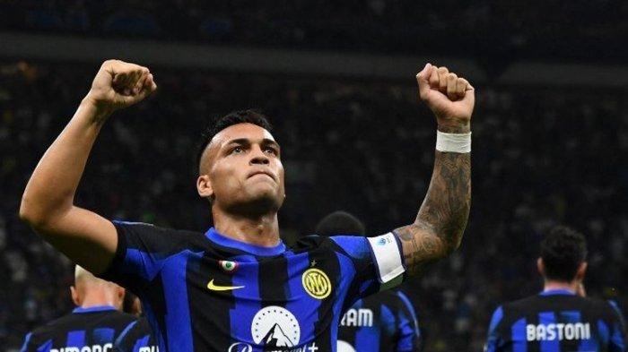 Selebrasi Lautaro Martinez usai mencetak gol dalam laga pekan pertama Liga Italia 2023-2024 antara Inter vs Monza di Stadion Giuseppe Meazza, 19 Agustus 2023-2024.