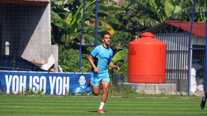 Pemain asing baru PSIS Semarang, Lucas Barreto.