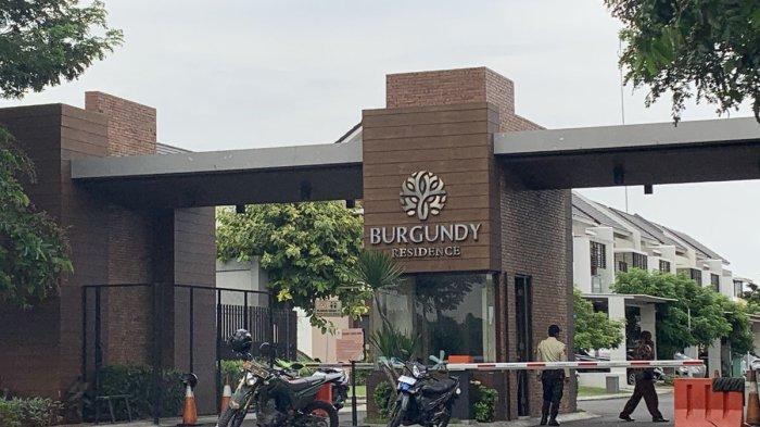 Seorang bocah laki-laki berinisial AAMS (5) ditemukan tewas bersimbah darah di Perumahan Burgundy Blok RAA 9, RT 1 RW 19, Kelurahan Harapan Baru, Kecamatan Bekasi Utara, Kota Bekasi, Kamis (7/3/2024).