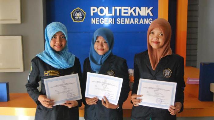 Politeknik Terbaik di Indonesia lulusan siap kerja dan sukses