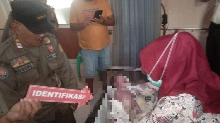Polisi melakukan olah TKP saat ada temuan bayi dibuang di Kabupaten Bogor, Jawa Barat, Kamis (5/7/2024) 