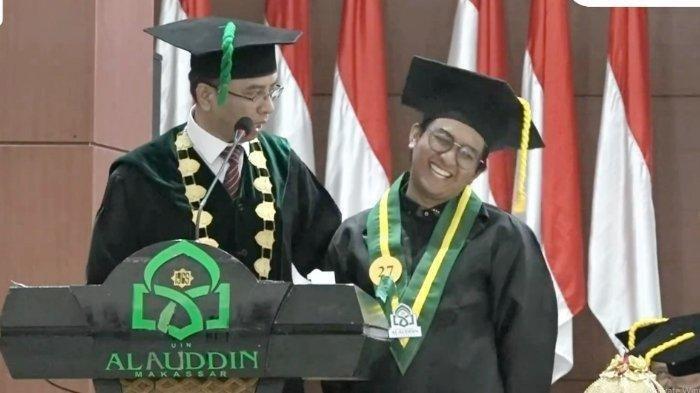 Wisudawan bertanya syarat menjadi mantu rektor saat acara wisuda angkatan 106 UIN Alauddin Makassar.