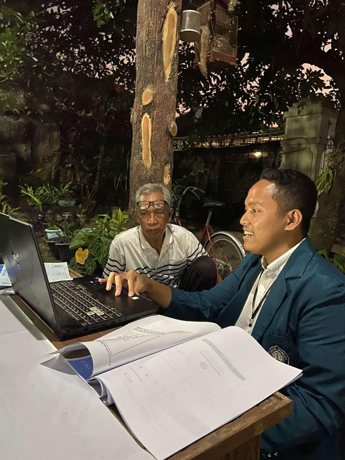 Adam Adhira Naufal, Mahasiswa dari Fakultas Hukum Universitas Diponegoro melaksanakan program kerja berupa Pendampingan Para pengusaha UMKM dalam mendapatkan (perlindungan hukum) legalitas izin Usaha Mikro dan Kecil (IUMK)
