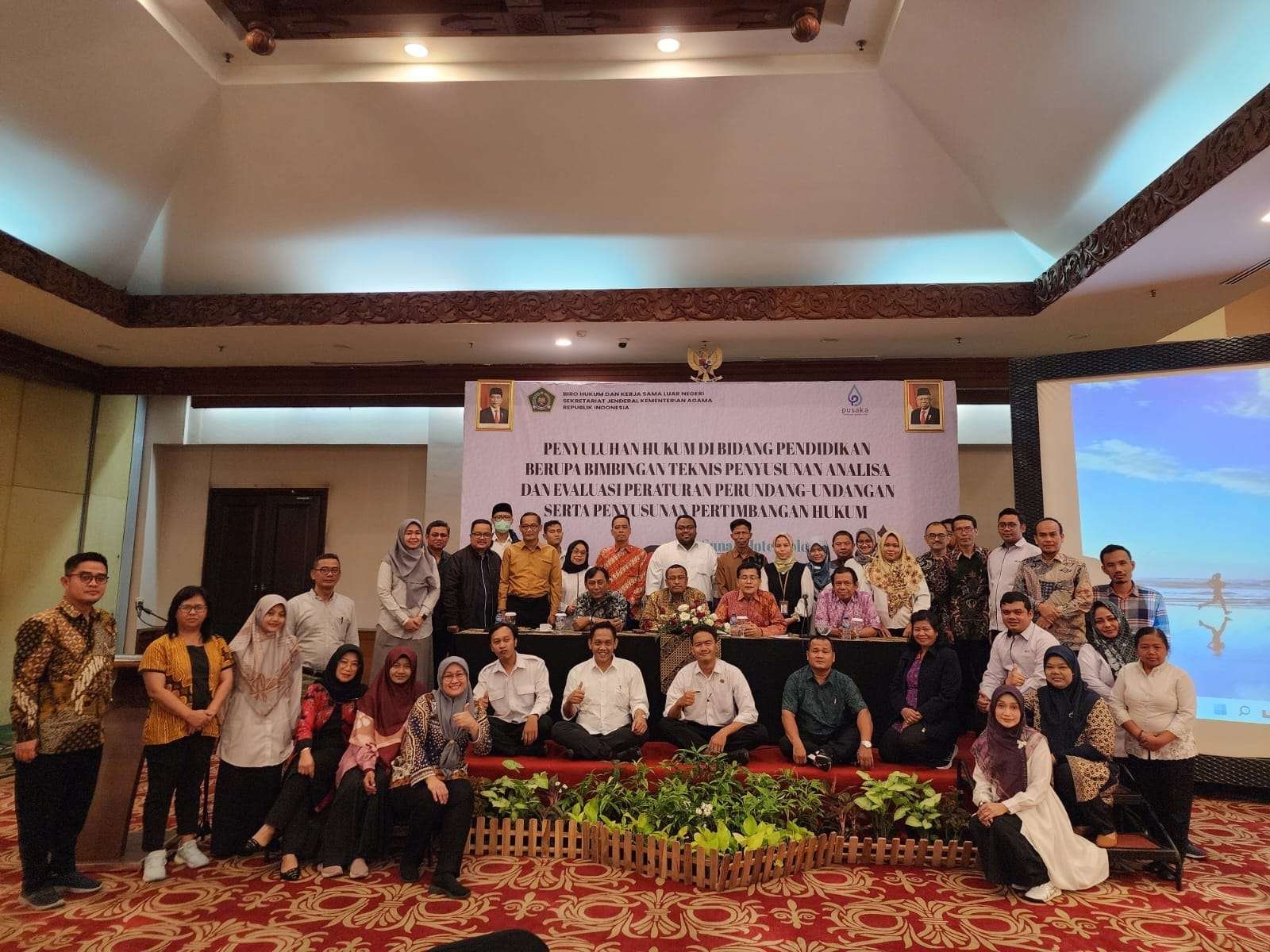 Kolaborasi Eksis Analis Hukum Kanwil Kemenkumham Jateng Bersama Kemenag Dan BPHN Dalam Bimtek Hukum Penyusunan ANEV Perundangan