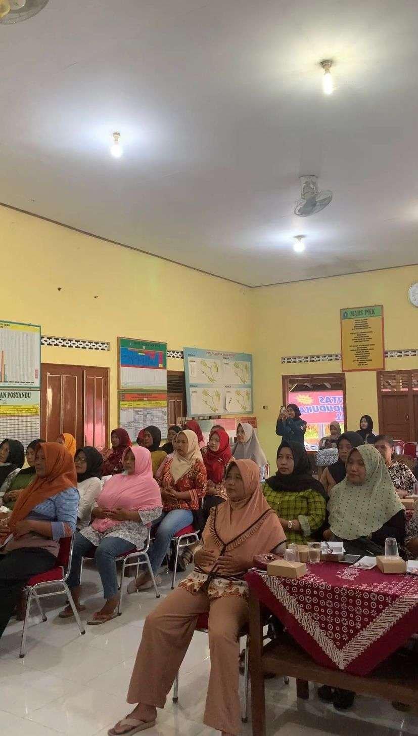mahasiswa Tim 2 KKN Universitas Diponegoro tahun 2023 menyelenggarakan program Pelatihan Manajemen Stres dengan Teknik Deep Breathing. Partisipan dari program ini adalah perwakilan dari seluruh kelompok PKK (Pemberdayaan Kesejahteraan Keluarga) di Desa Bendo.