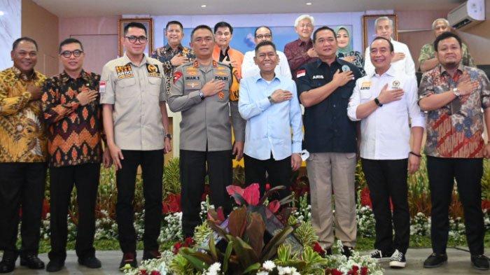 Anggota Komisi III DPR RI Bimantoro Wiyono, memberikan apresiasi atas kinerja Polda Jawa Timur yang membongkar kasus mafia pupuk.