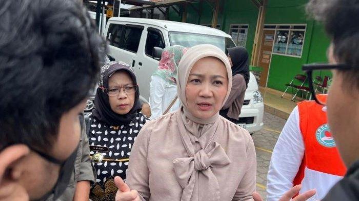 CURHAT ATALIA - Anggota Komisi VIII DPR RI, Atalia Praratya saat di Bandung Kulon, Kota Bandung, Jumat (28/3/2025). Curhat Atalia soal suaminya, Ridwan Kamil yang tersandung isu perselingkuhan.