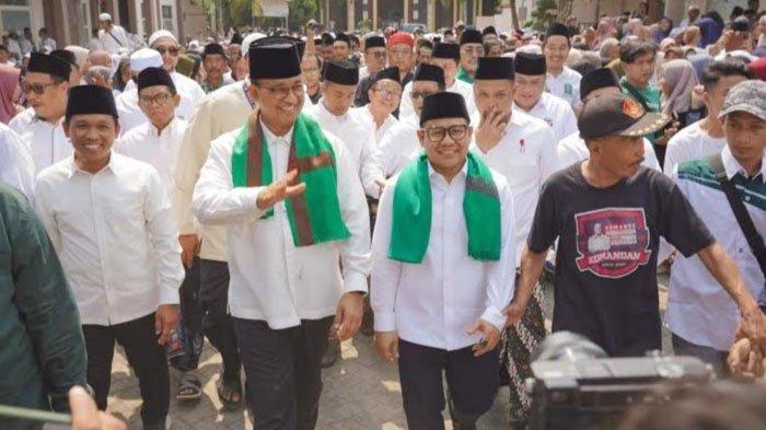 Bakal Calon Presiden, Anies Baswedan, dan Bakal Calon Wakil Presiden, Muhaimin Iskandar, saat bersilaturahmi dengan ulama di Kabupaten Jember, Jawa Timur, Kamis (28/9/2023).