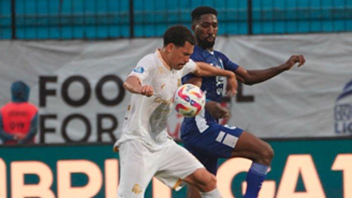 Arema FC mampu mendulang tiga poin saat bertamu ke kandang PSIS Semarang dalam lanjutan kompetisi Liga 1 2024/2025 pekan 7 pada Kamis (26/9/2024).