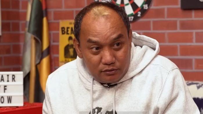 Azis Gagap sebut Andre Taulany tak lucu sebagai pelawak.