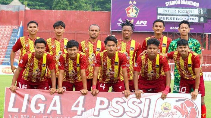 INTER KEDIRI - Skuad Inter Kediri saat bersiap melawan Persema Malang di babak 8 besar Liga 4 Jatim 2025, Selasa (11/2/2025). Dalam laga ini, Inter Kediri harus mengalami kekalahan 0-3.