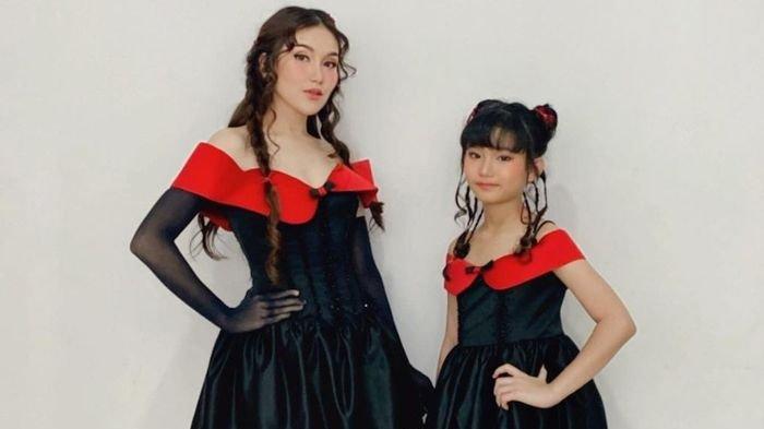Penampilan Bilqis Khumairah Razak, putri semata wayang Ayu Ting Ting ini menjadi sorotan.