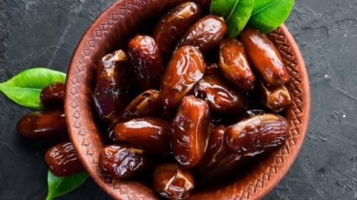 Buah kurma jadi primadona di masa-masa Ramadan.
