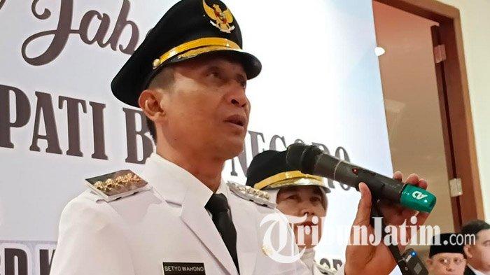 SURAT EDARAN - Bupati Bojonegoro, Setyo Wahono mengeluarkan surat edaran (SE) bagi seluruh aparatur sipil negara (ASN) di lingkungan Pemkab Bojonegoro untuk tidak menerima bingkisan Hari Raya Idulfitri 2025, Senin (10/3/2025).