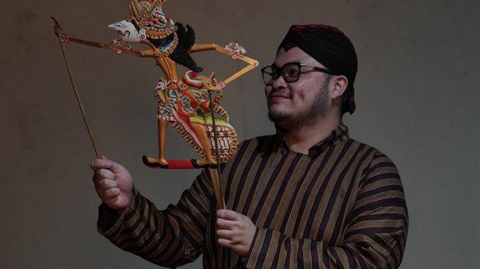 Pertama Kali Pagelaran Wayang Kulit Bawakan Cerita Dalam Babad Kadhiri pertama-kali-pagelaran-wayang-kulit-bawakan-cerita-dalam-babad-kadhiri