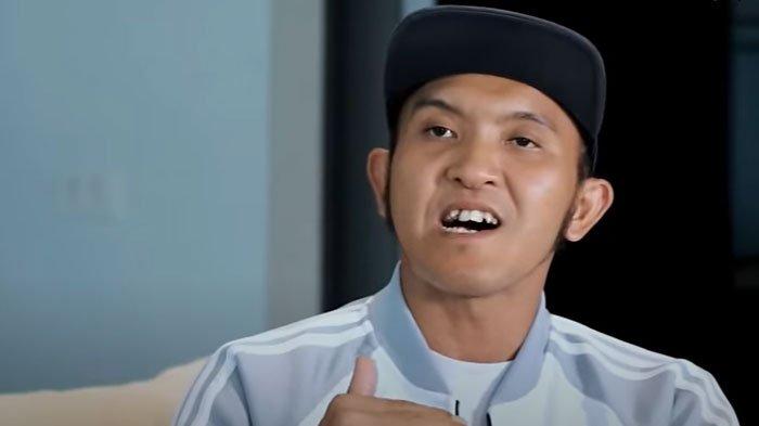 Lama tak muncul di TV, Caisar YKS ungkap kondisinya saat menghadapi masa-masa sulit. Pernah saldo rekening cuma Rp15 ribu.