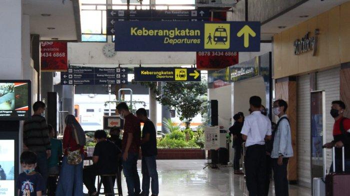 Penjualan Tiket Tembus 186 Ribu, KAI Daop 8 Surabaya Tambah 7 Kereta Saat Libur Nataru