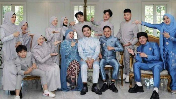 Curhat Aurel Hermansyah yang malah merasa sedih saat tengah hadiri acara lamaran Thariq Halilintar dan Aaliyah Massaid, Minggu (23/6/2024).