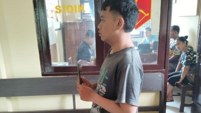 Sikap Kalut Pemuda asal Surabaya saat Dipergoki Curi Ponsel di Warung ...