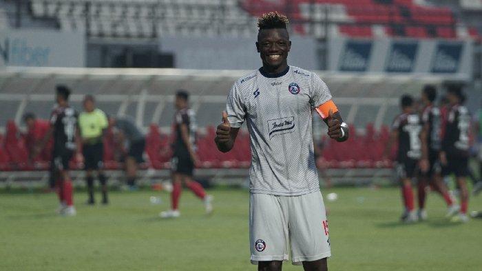 Diarra Ichaka berseragam Arema FC.