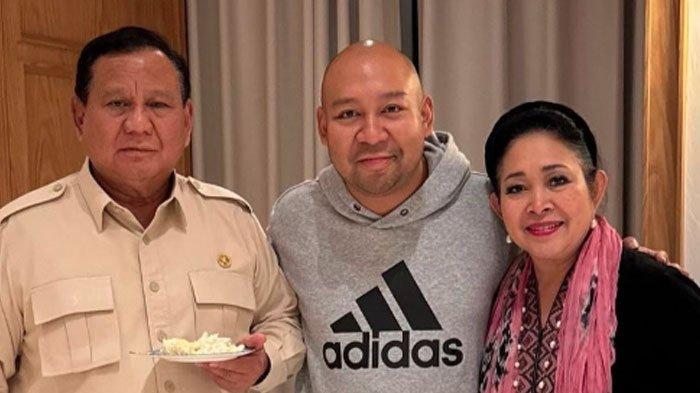 ANAK PRABOWO - Momen kebersamaan Didit Hediprasetyo (tengah) bersama ayah dan ibunya, Prabowo Subianto dan Titiek Soeharto.