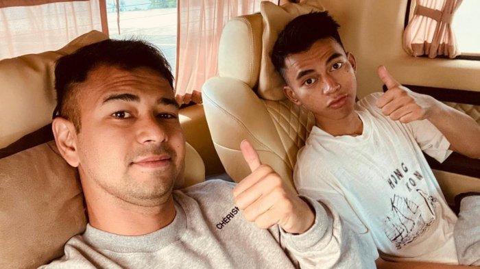 Dimas Ahmad lagi-lagi memicu dugaan keluar dari manajemen Raffi Ahmad, Rans Entertainment, karena viral berjualan bakso.